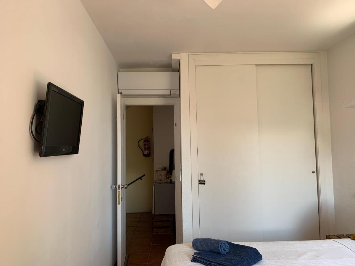 Habitacion Centrica Con Aire Acondicionado Bano Privado Nevera Кадакес Екстер'єр фото
